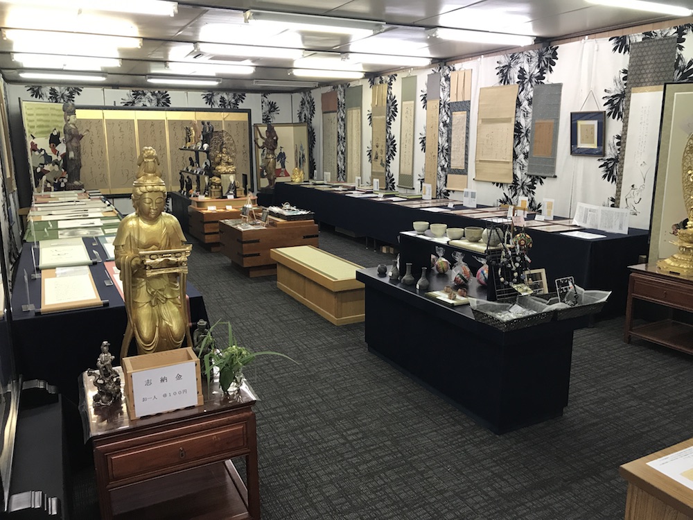 良寛会館・展示室
